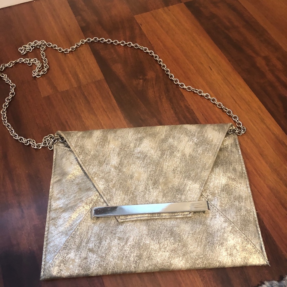 Unique clutch!